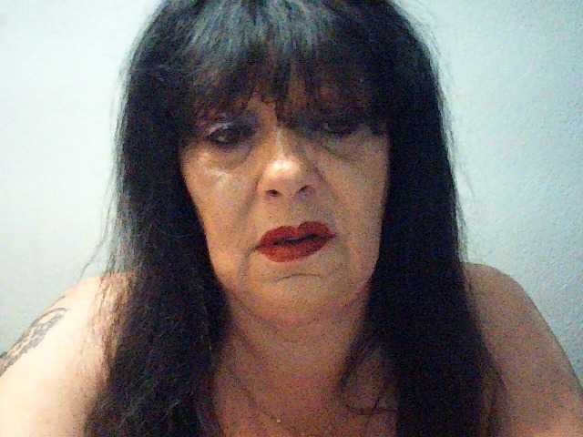 Charms live cam on BongaCams