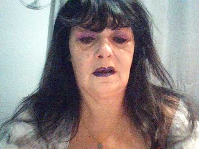 Charms live cam on BongaCams