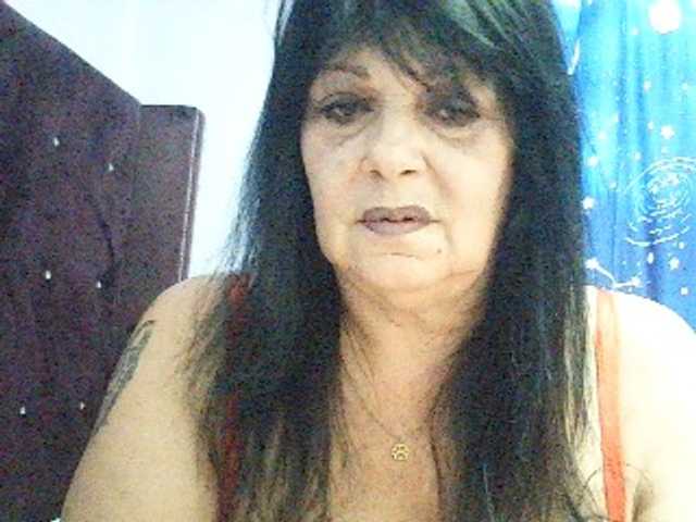 Charms live cam on BongaCams