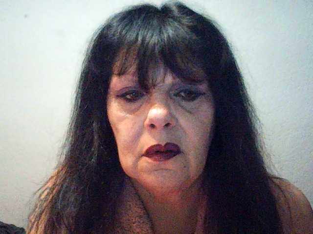 Charms live cam on BongaCams