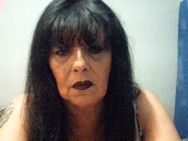 Charms live cam on BongaCams