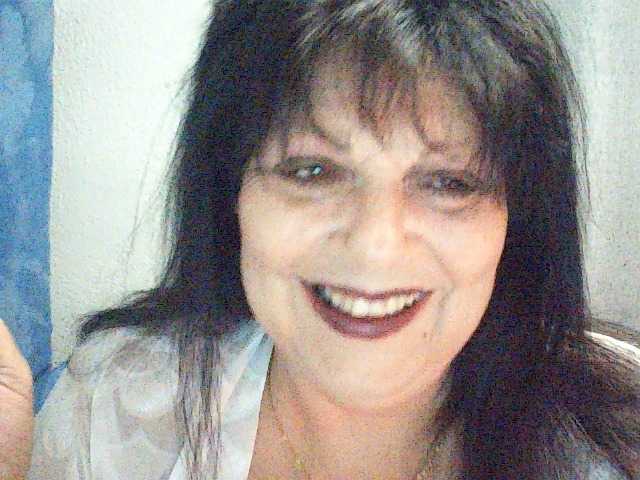 Charms live cam on BongaCams