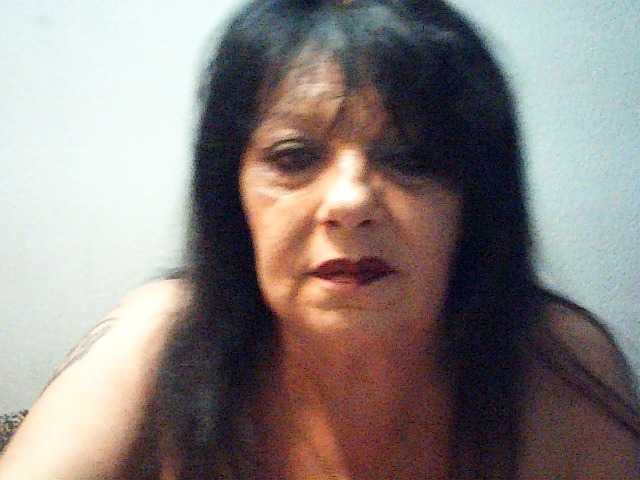 Charms live cam on BongaCams