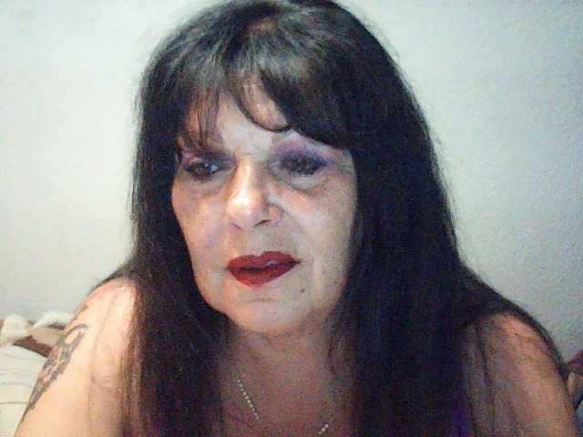 Charms live cam on BongaCams