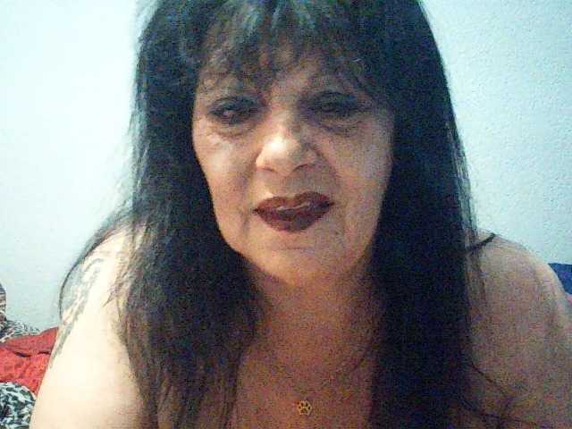 Charms live cam on