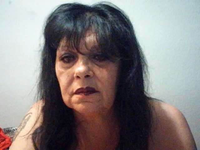 Charms live cam on BongaCams