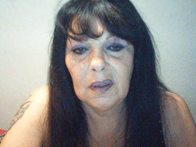 Charms live cam on BongaCams