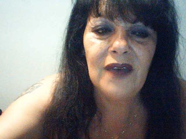 Charms live cam on BongaCams