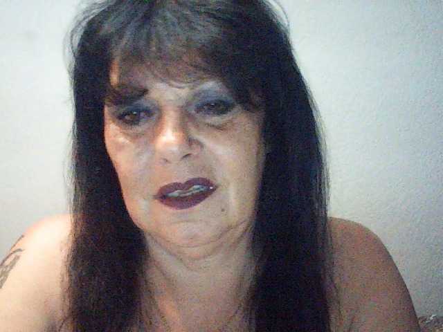 Charms live cam on BongaCams