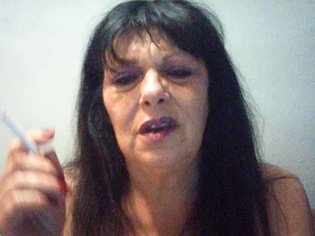 Charms live cam on BongaCams