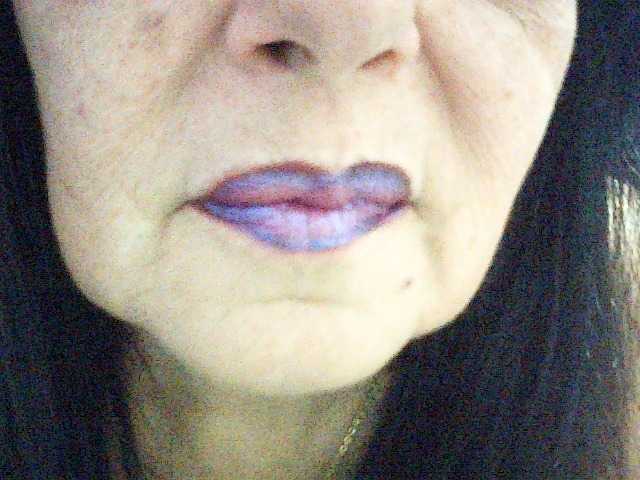 Charms live cam on BongaCams