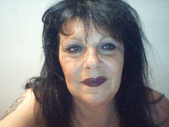 Charms live cam on BongaCams