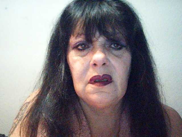 Charms live cam on BongaCams