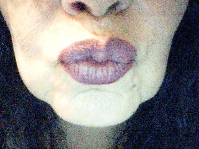 Charms live cam on BongaCams