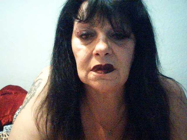 Charms live cam on BongaCams