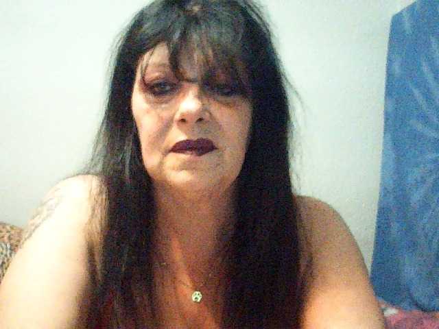 Charms live cam on BongaCams
