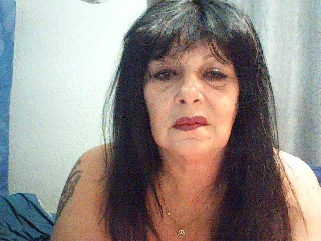 Charms live cam on BongaCams