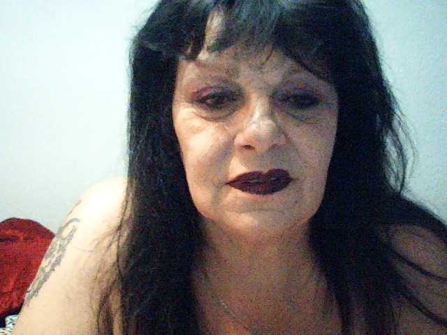 Charms live cam on BongaCams