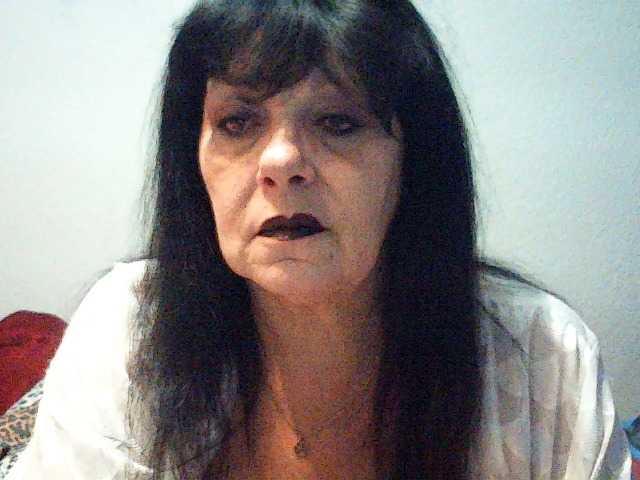 Charms live cam on BongaCams