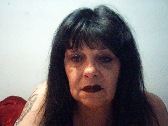Charms live cam on BongaCams
