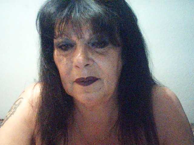 Charms live cam on BongaCams