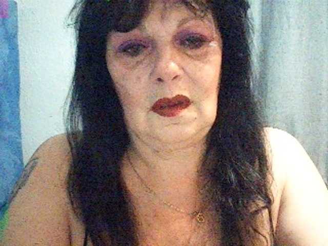 Charms live cam on BongaCams