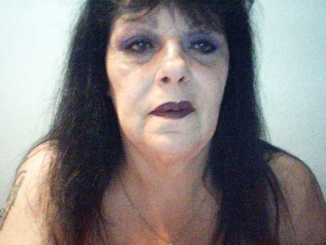 Charms live cam on BongaCams