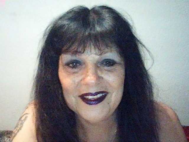 Charms live cam on BongaCams