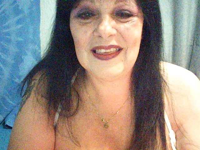 Charms live cam on BongaCams