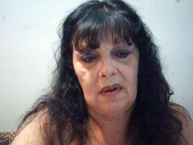 Charms live female cam on bongacams