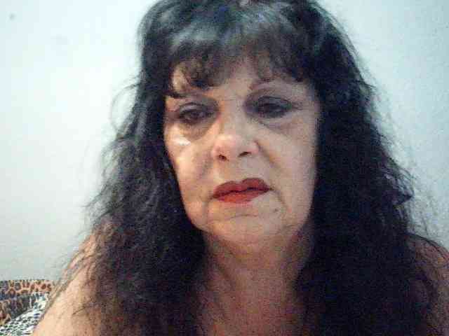 Charms live female cam on bongacams