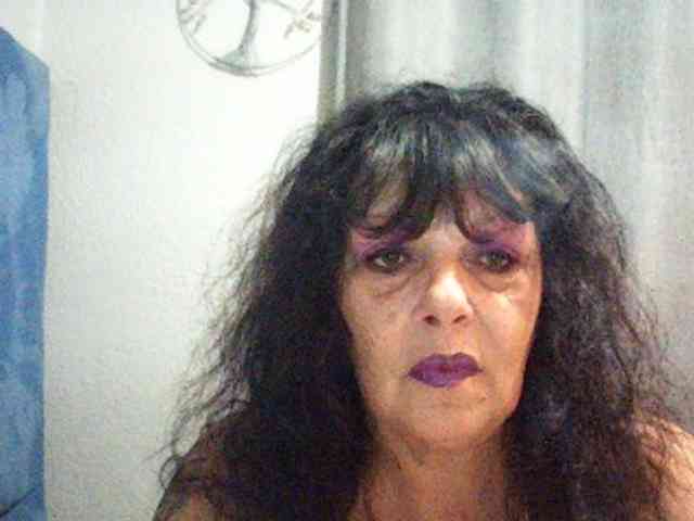 Charms Live Webcam on BongaCams