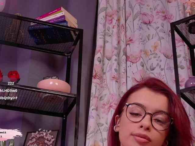 SophieRae webcam