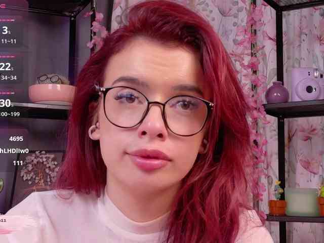SophieRae webcam