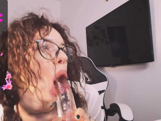 BeccaWhite live cam on BongaCams