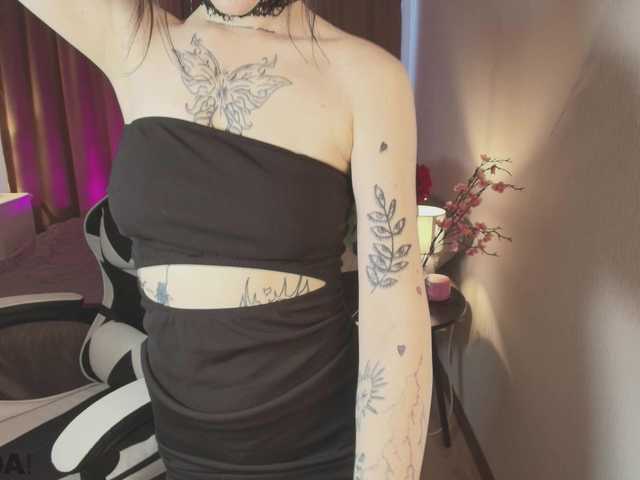 BeccaWhite live cam on BongaCams