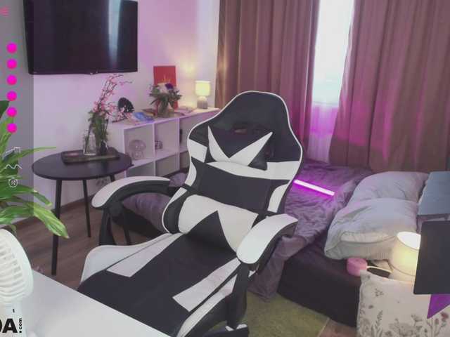 BeccaWhite live cam on BongaCams