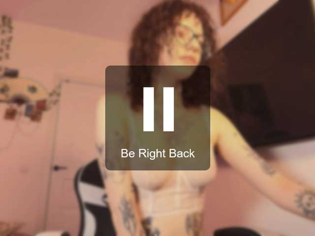 BeccaWhite live cam on BongaCams