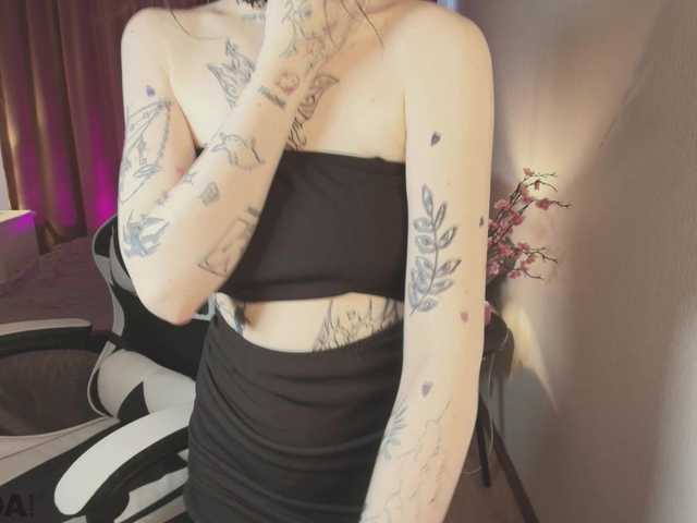 BeccaWhite live cam on BongaCams