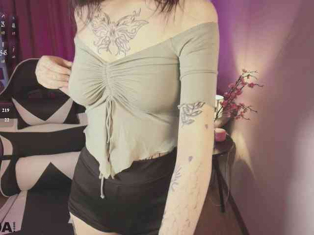BeccaWhite webcam