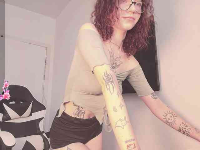 BeccaWhite webcam