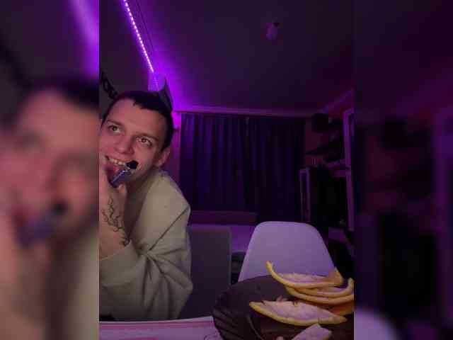 Lesanamikki Live Webcam on BongaCams