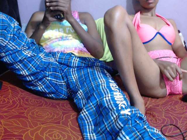 Lovewins live cam on BongaCams