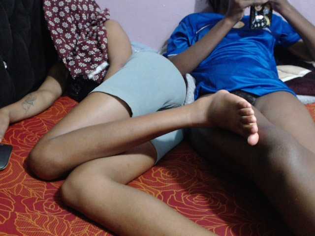 Lovewins live cam on BongaCams