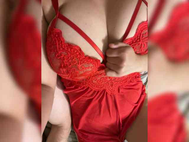 Cherry69Kiss webcam