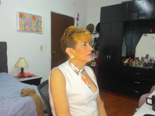 AngelinaStone65