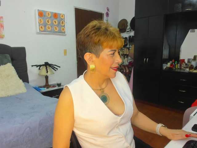 AngelinaStone65