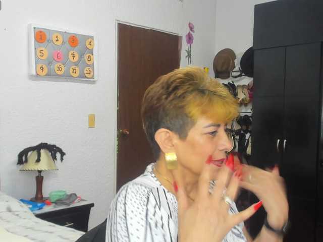 AngelinaStone65 live cam on BongaCams