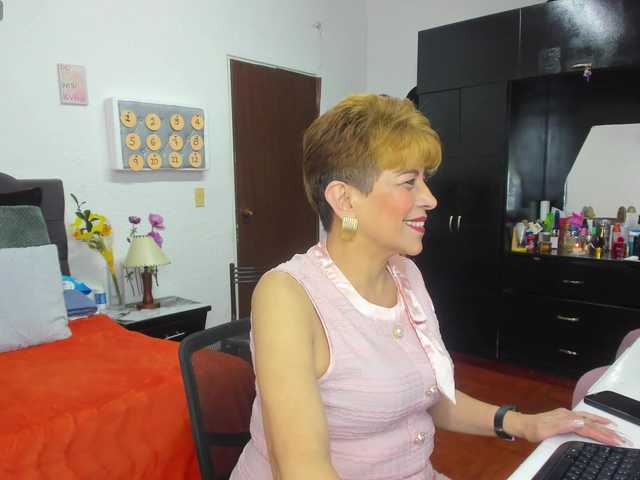 AngelinaStone65