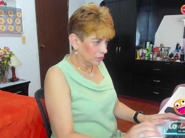 AngelinaStone65 live cam on BongaCams